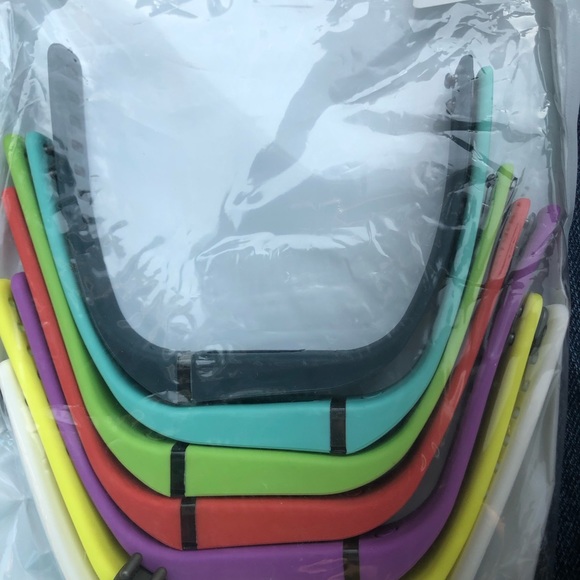 Fitbit Flex Wireless Activity + Sleep Wristband, Black plus 6 additional small - Picture 6 of 6